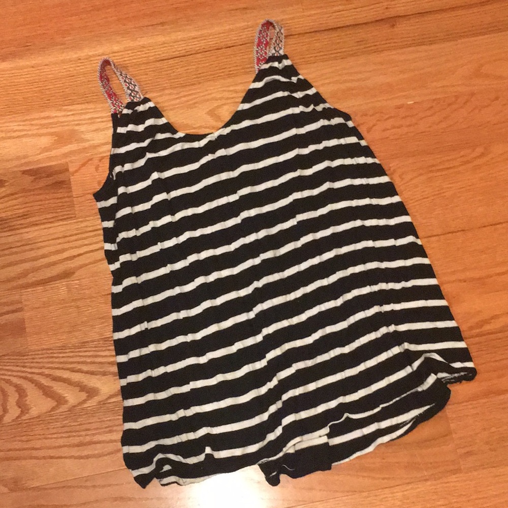Max Studio Tank